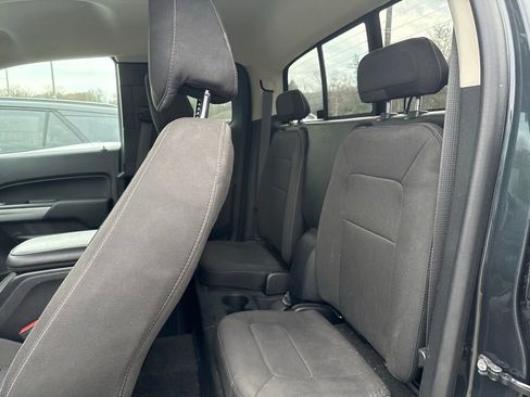 Used 2018 Chevrolet Colorado LT w/ LT Convenience Package image 17