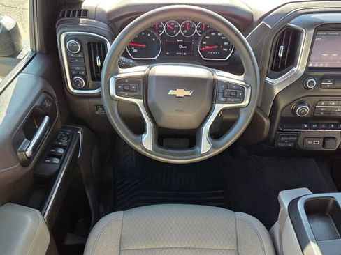 Used 2022 Chevrolet Silverado 2500 LT w/ Z71 Off-Road Package image 9