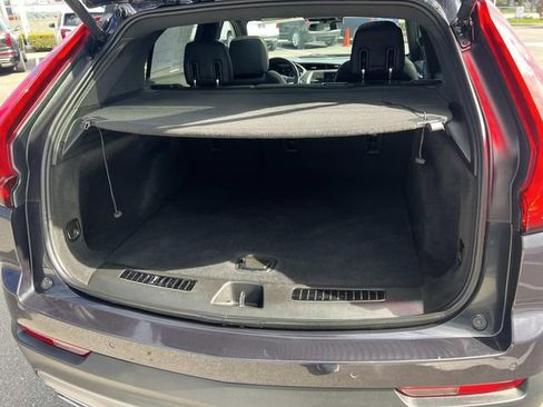 Certified 2023 Cadillac XT4 Premium Luxury w/ Technology Package image 10