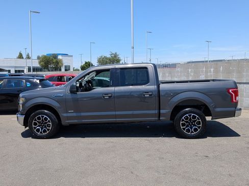 Used 2015 Ford F150 XLT RWD image 9