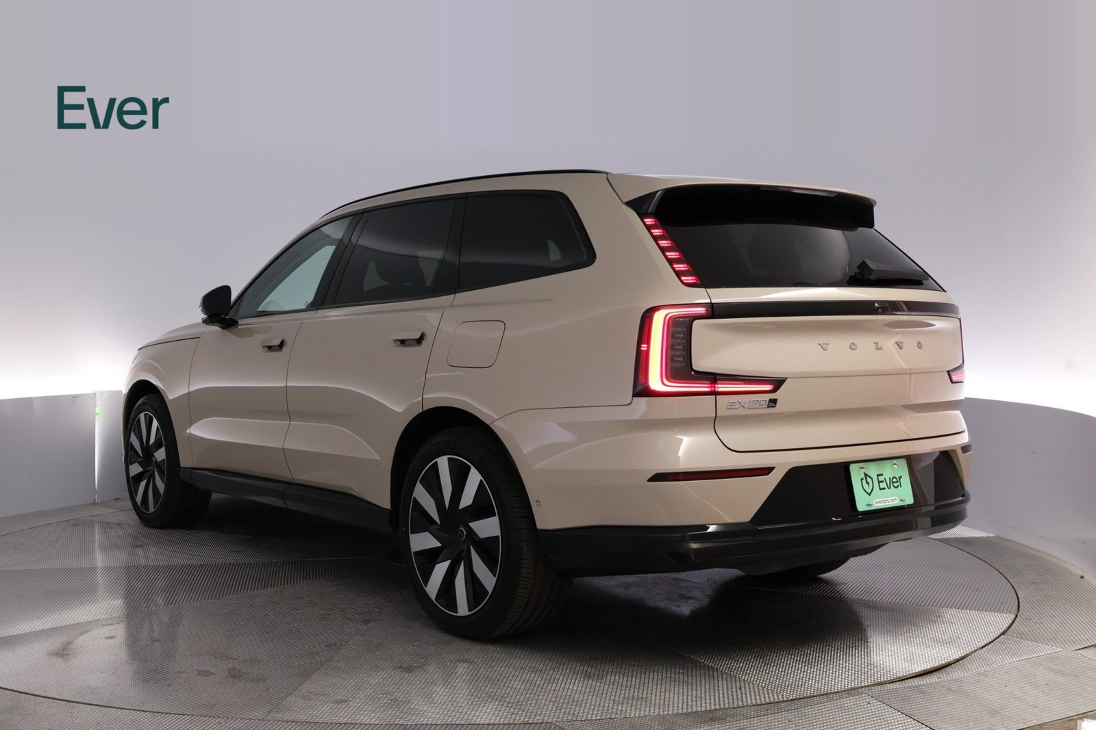 Used 2025 Volvo EX90 Plus AWD/4WD image 17