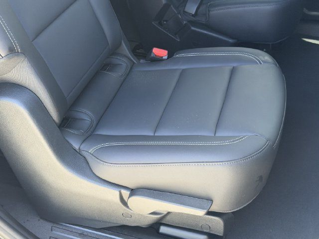 Used 2026 GMC Acadia Elevation w/ Elevation Premium Package FWD image 21