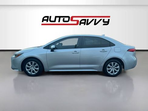 Used 2026 Toyota Corolla LE FWD image 4