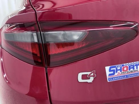 Used 2023 Alfa Romeo Stelvio Ti AWD/4WD image 9
