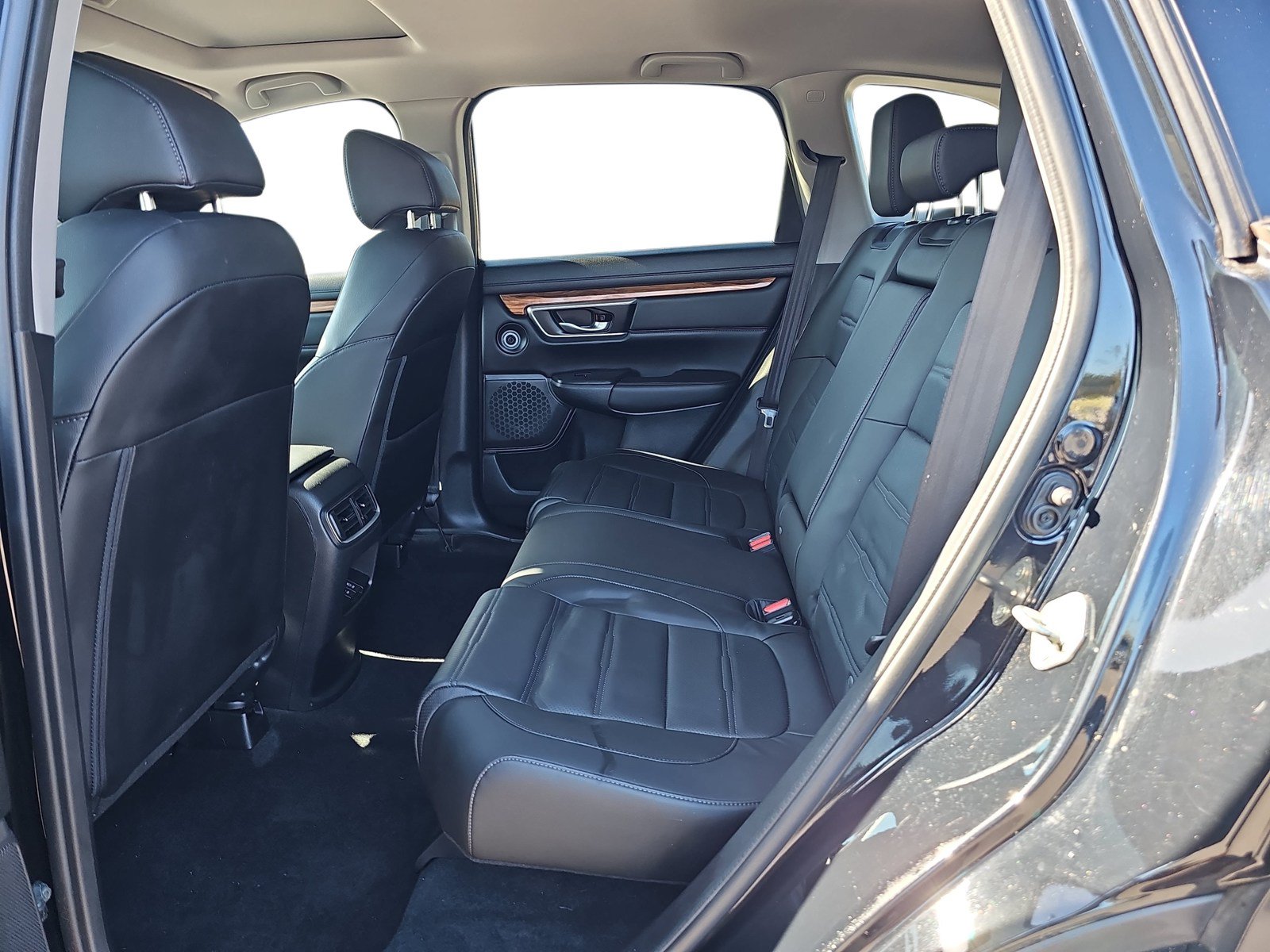 Used 2020 Honda CR-V Touring image 11