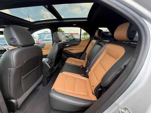 Used 2018 Chevrolet Equinox Premier FWD image 19
