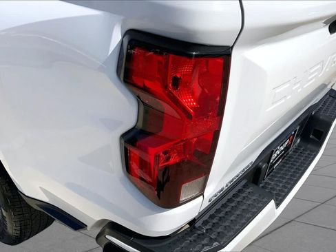 Used 2023 Chevrolet Colorado LT w/ LT Convenience Package II RWD image 27