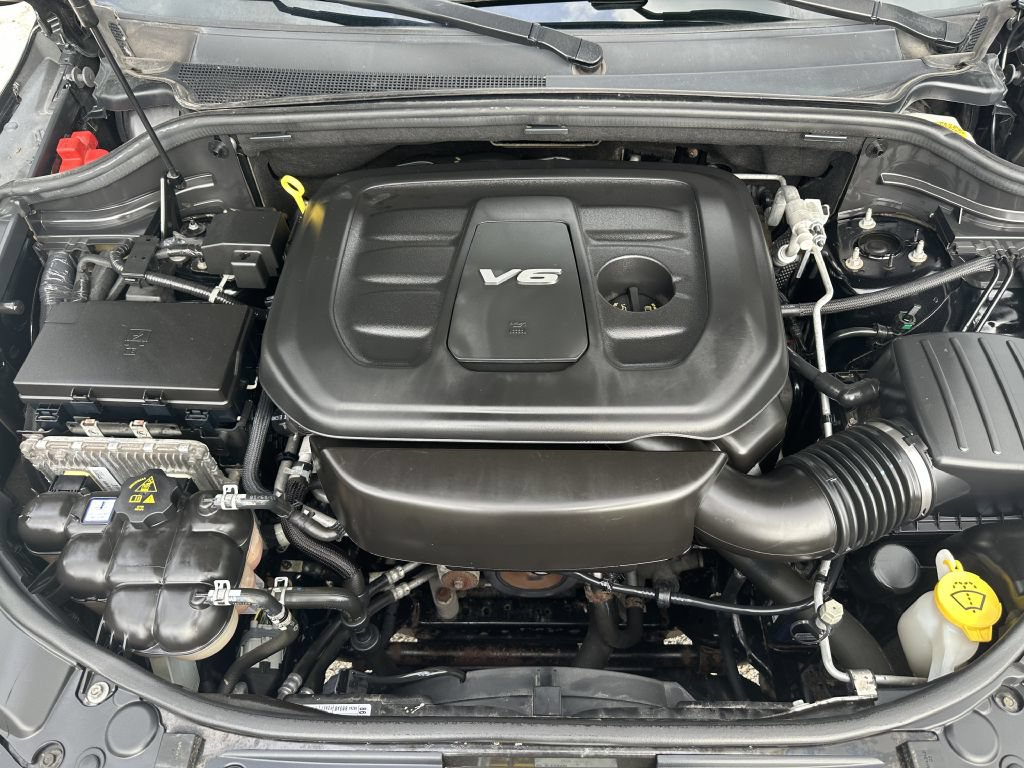 Used 2018 Jeep Grand Cherokee Laredo AWD/4WD image 4