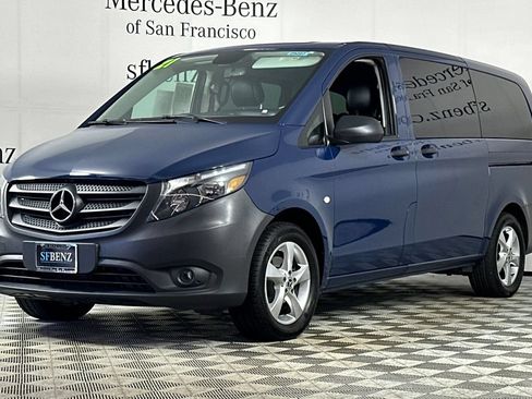 Used 2021 Mercedes-Benz Metris Passenger image 9