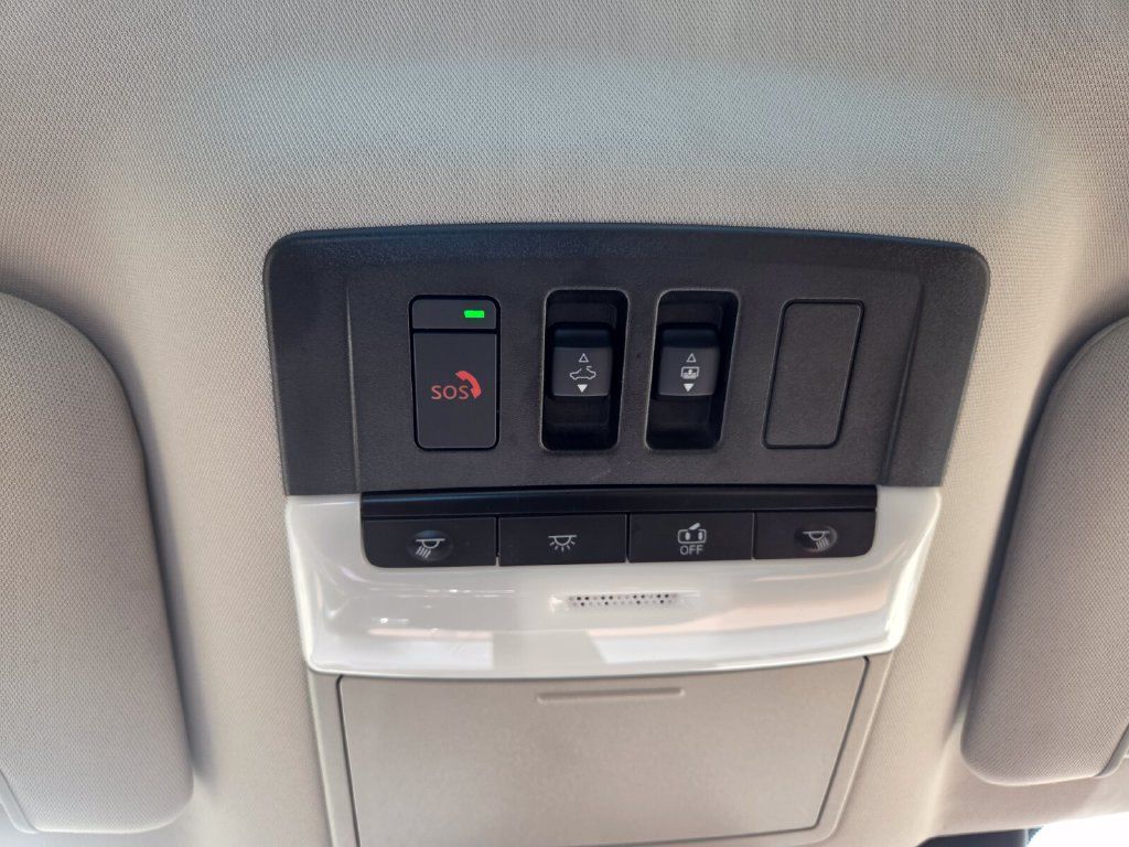Used 2025 Nissan Pathfinder Platinum w/ Cargo Package FWD image 19
