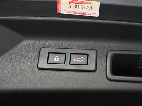 Used 2025 Subaru Forester Limited AWD/4WD image 64