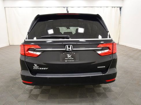Certified 2024 Honda Odyssey Touring image 6