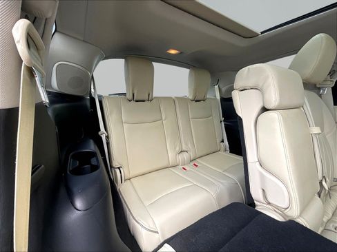 Used 2019 INFINITI QX60 Luxe w/ Sensory Package AWD/4WD image 26