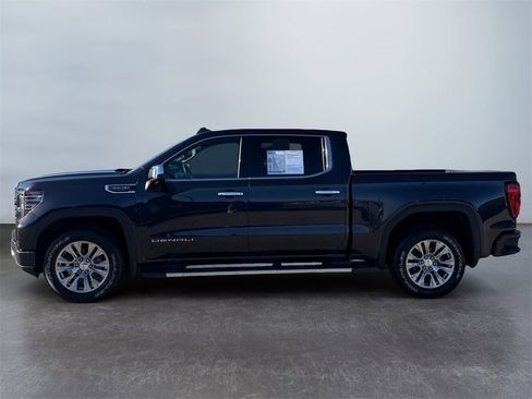 Used 2022 GMC Sierra 1500 Denali w/ Technology Package image 6
