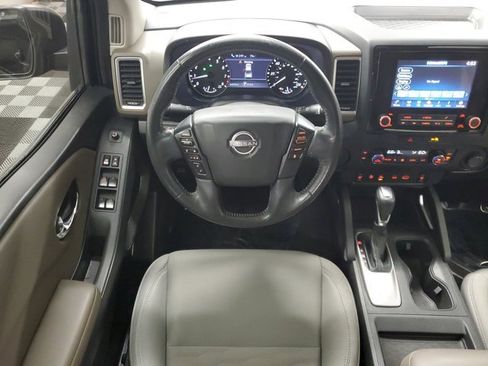 Used 2022 Nissan Frontier SV image 10