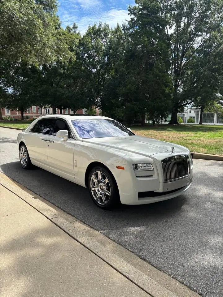 Used 2012 Rolls-Royce Ghost Extended Wheelbase RWD image 5