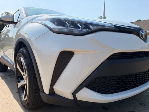 Used 2020 Toyota C-HR LE FWD image 26