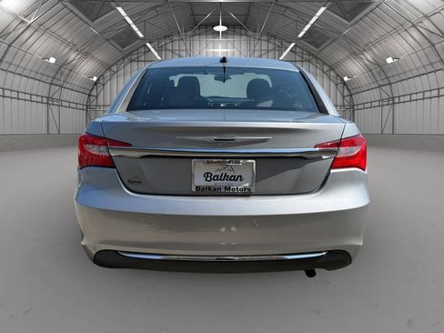 Used 2013 Chrysler 200 Touring w/ Cold Weather Group image 5