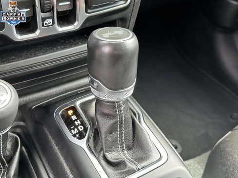 Used 2023 Jeep Wrangler Unlimited Sahara w/ Cold Weather Group AWD/4WD image 30