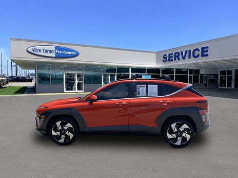 Certified 2024 Hyundai Kona Limited FWD image 5
