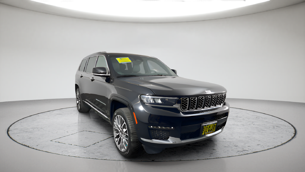 Used 2023 Jeep Grand Cherokee L Summit AWD/4WD image 3