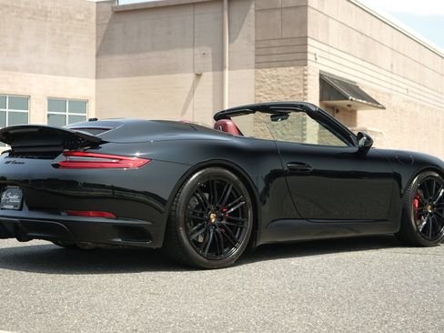 Used 2017 Porsche 911 Carrera RWD image 8