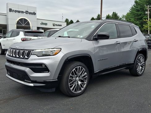 Certified 2023 Jeep Compass Limited w/ Elite Group AWD/4WD image 1