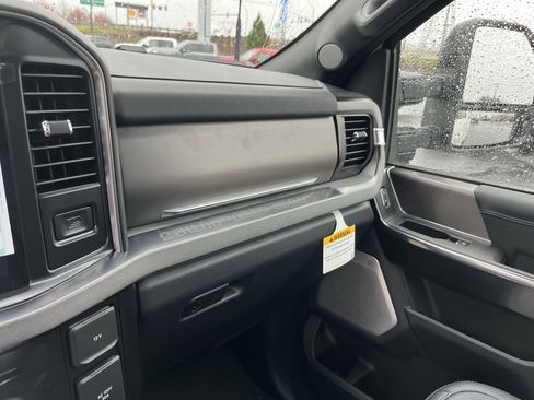 New 2026 Ford F350 Platinum w/ FX4 Off-Road Package image 19