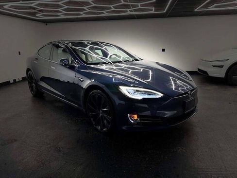 Used 2020 Tesla Model S Long Range Plus AWD/4WD image 8