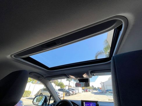 Used 2025 Toyota RAV4 XLE image 22