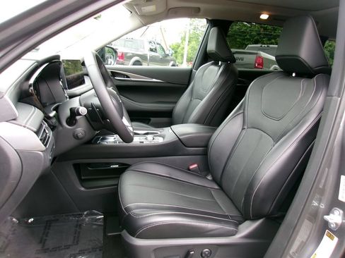 Used 2023 INFINITI QX60 Luxe AWD/4WD image 7