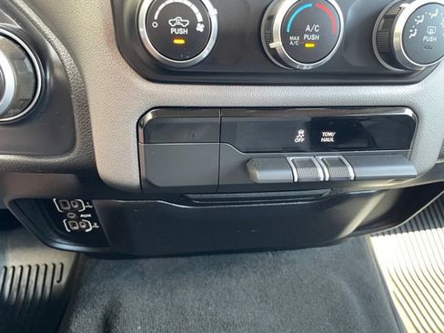 Used 2020 RAM 1500 Big Horn AWD/4WD image 21