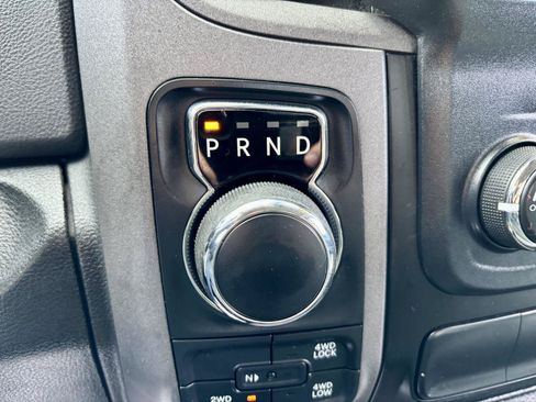 Used 2019 RAM 1500 Express w/ Express Value Package AWD/4WD image 30
