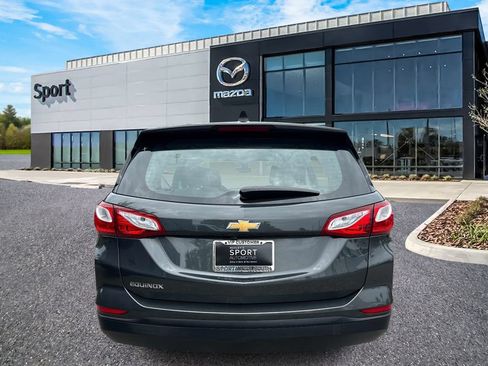 Used 2020 Chevrolet Equinox LS FWD image 4