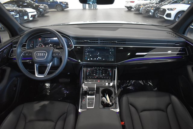 Used 2026 Audi Q7 2.0T Premium Plus w/ Premium Plus Package AWD/4WD image 27