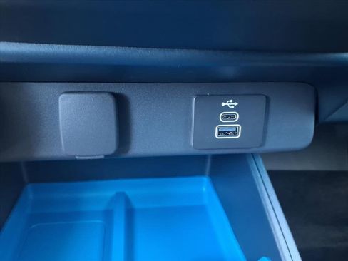 New 2025 Ford Maverick XLT w/ XLT Luxury Package image 11