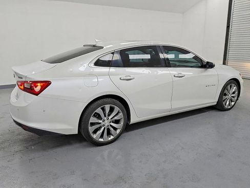 Used 2018 Chevrolet Malibu Premier w/ Premier Sun and Wheel Package FWD image 4