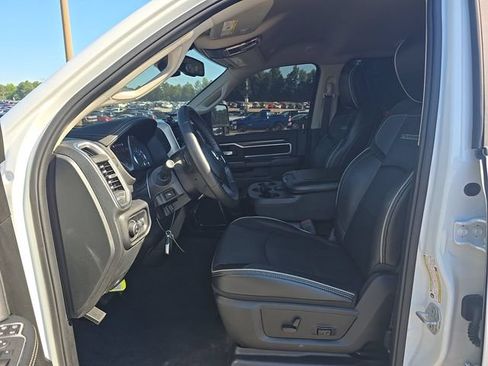 Used 2024 RAM 2500 Laramie AWD/4WD image 4