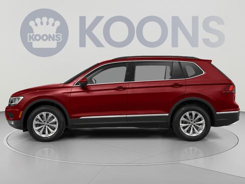 Used 2021 Volkswagen Tiguan SE w/ Panoramic Sunroof Package AWD/4WD image 4