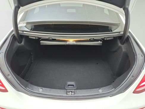 Used 2020 Mercedes-Benz E 350 Sedan image 33