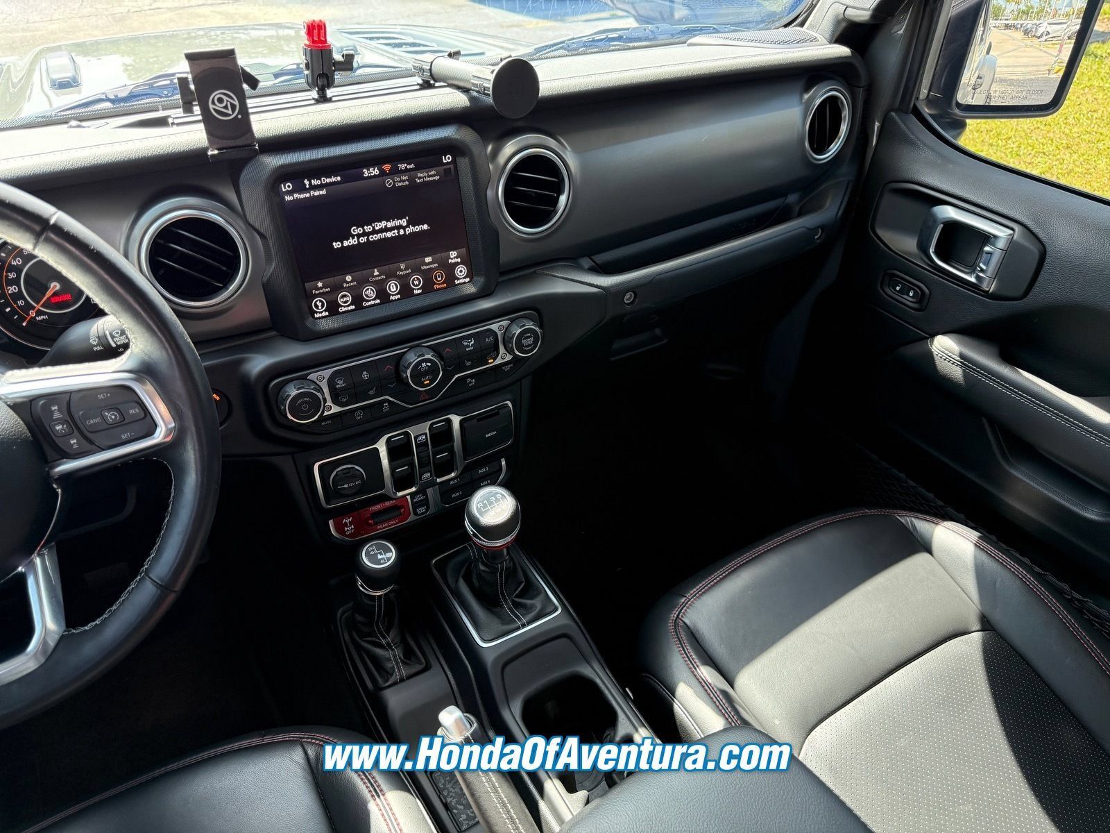 Used 2023 Jeep Gladiator Rubicon w/ LED Lighting Group AWD/4WD image 16
