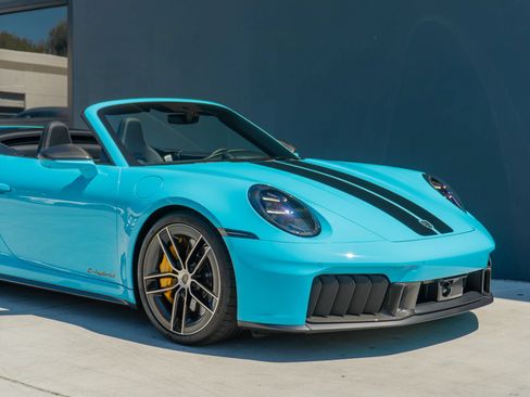 Used 2025 Porsche 911 Carrera 4 GTS AWD/4WD image 47