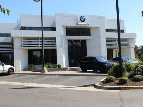 Used 2025 BMW X2 xDrive28i w/ Premium Package image 30