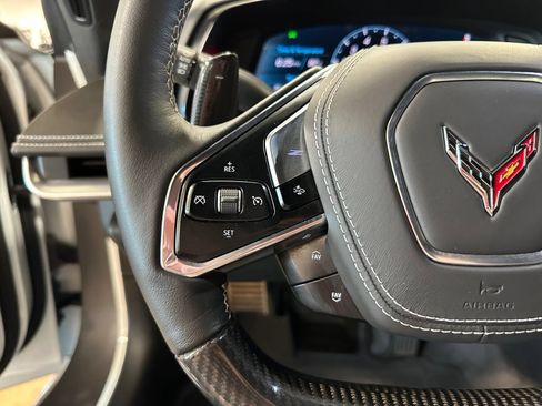Used 2025 Chevrolet Corvette Z06 RWD image 19