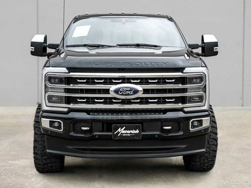 Used 2023 Ford F250 Platinum image 5