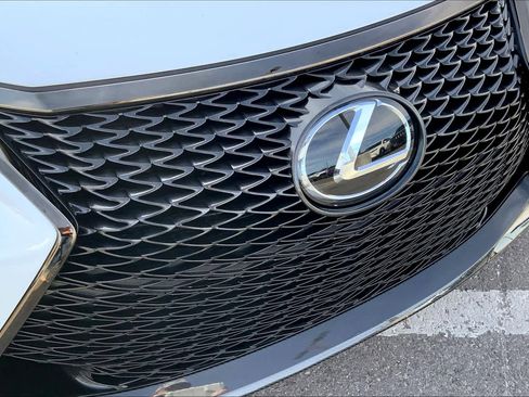 Used 2018 Lexus GS F image 29