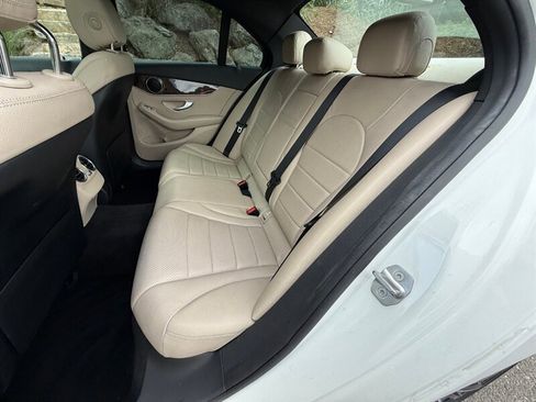 Used 2019 Mercedes-Benz C 300 Sedan image 15