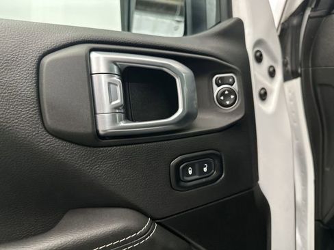 Used 2023 Jeep Wrangler Sahara w/ LED Lighting Group image 19