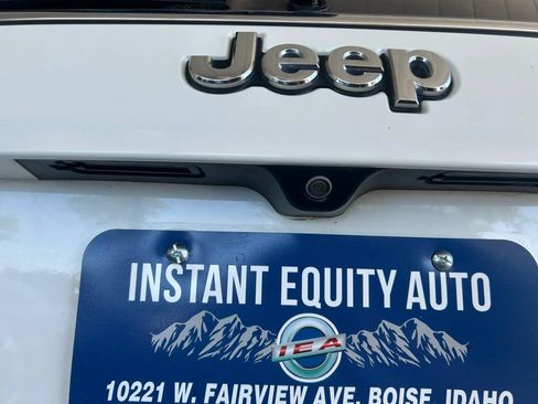 Used 2021 Jeep Compass Limited AWD/4WD image 9