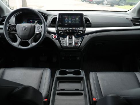 Used 2024 Honda Odyssey Touring image 16